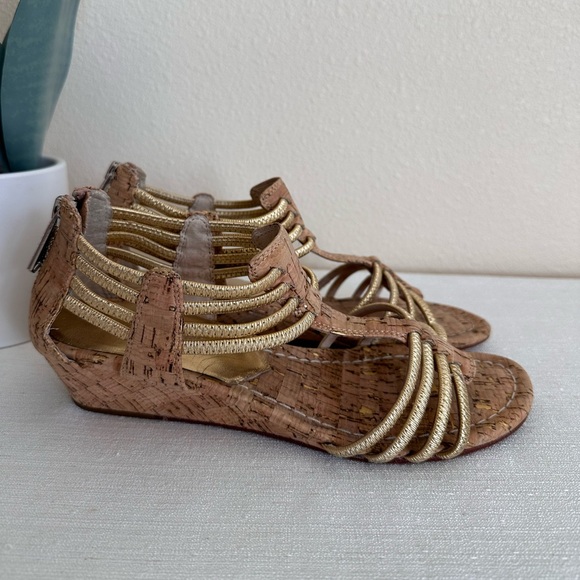 Donald J. Pliner Dexi Gold Cork Strappy Rear Zip Wedge Sandals Women’s 8M - Picture 3 of 15